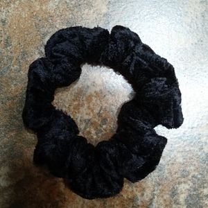Customize your very own Scrunchies!